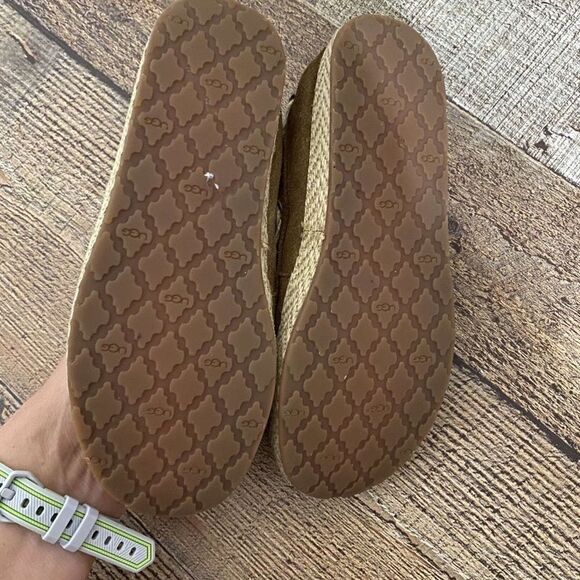 Ugg K Ariana Boat Shoe - Picture 9 of 10